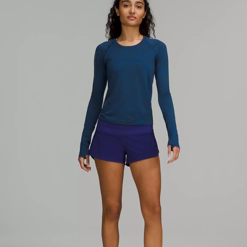 Larkspur, Lululemon, Speed up 2.5”, size 4 shorts